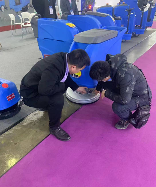 元朗小型电动洗地机是否适合用于环卫保洁